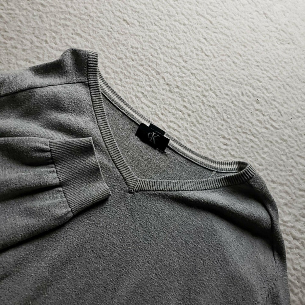 Calvin Klein Sweater Mens XL Gray 100% Cotton V Neck Knit Pullover Casual